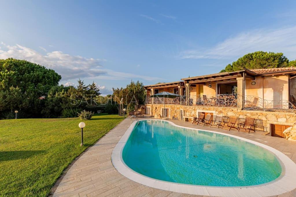 Villa Domus Ardea Capo Coda Cavallo Kültér fotó